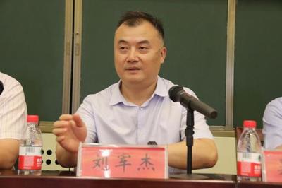鞏義二中獲評“清華大學(xué)生源中學(xué)”，鞏義教育新起點(diǎn)